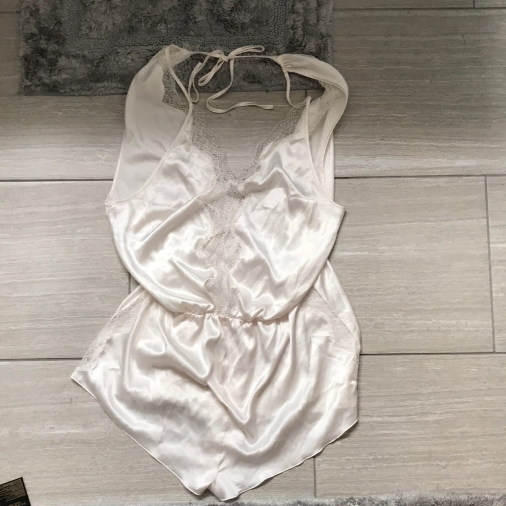 VICTORIA SECRET “here comes the bride”